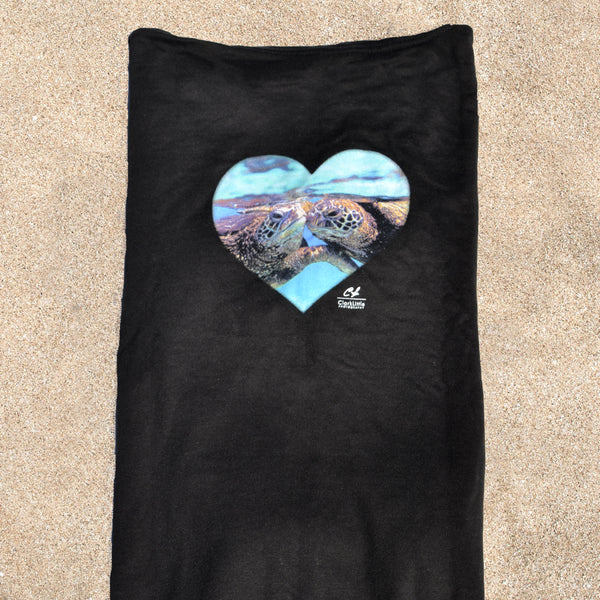 Womens Zip Hoodie: Honu Kiss